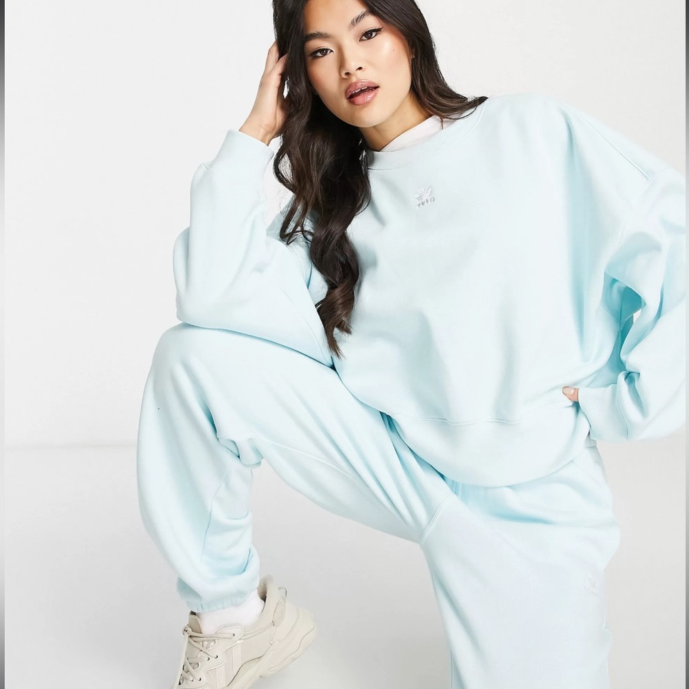 Adidas ESSENTIALS FLEECE SWEATSHIRT